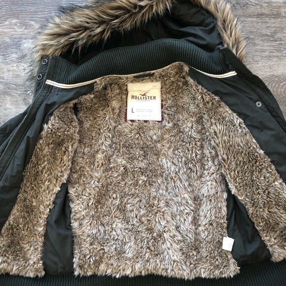 Hollister Winter Jacket Down Puffer Filler Hooded - Picture 7 of 8